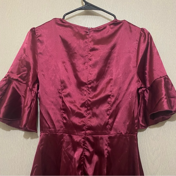 ☀️ Elegant Ruffle V Neck Dress - SHEIN - Size XS - Picture 5 of 8